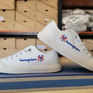 Champion Yankees premium White with Multicolor Logo Stitching